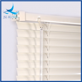 Persianas venecianas de aluminio color marfil