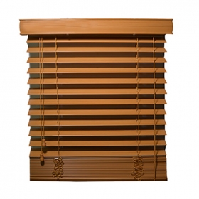 Persiana de imitación de madera con cenefa